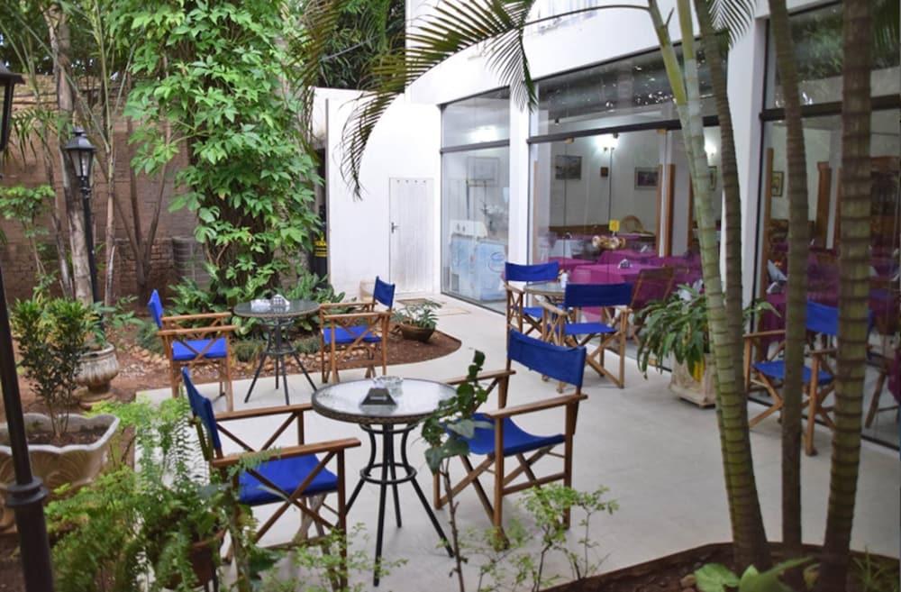 Hotel Palmas Del Sol 아순시온 외부 사진
